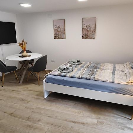 Studio Hisa Spuntar Bovec Esterno foto