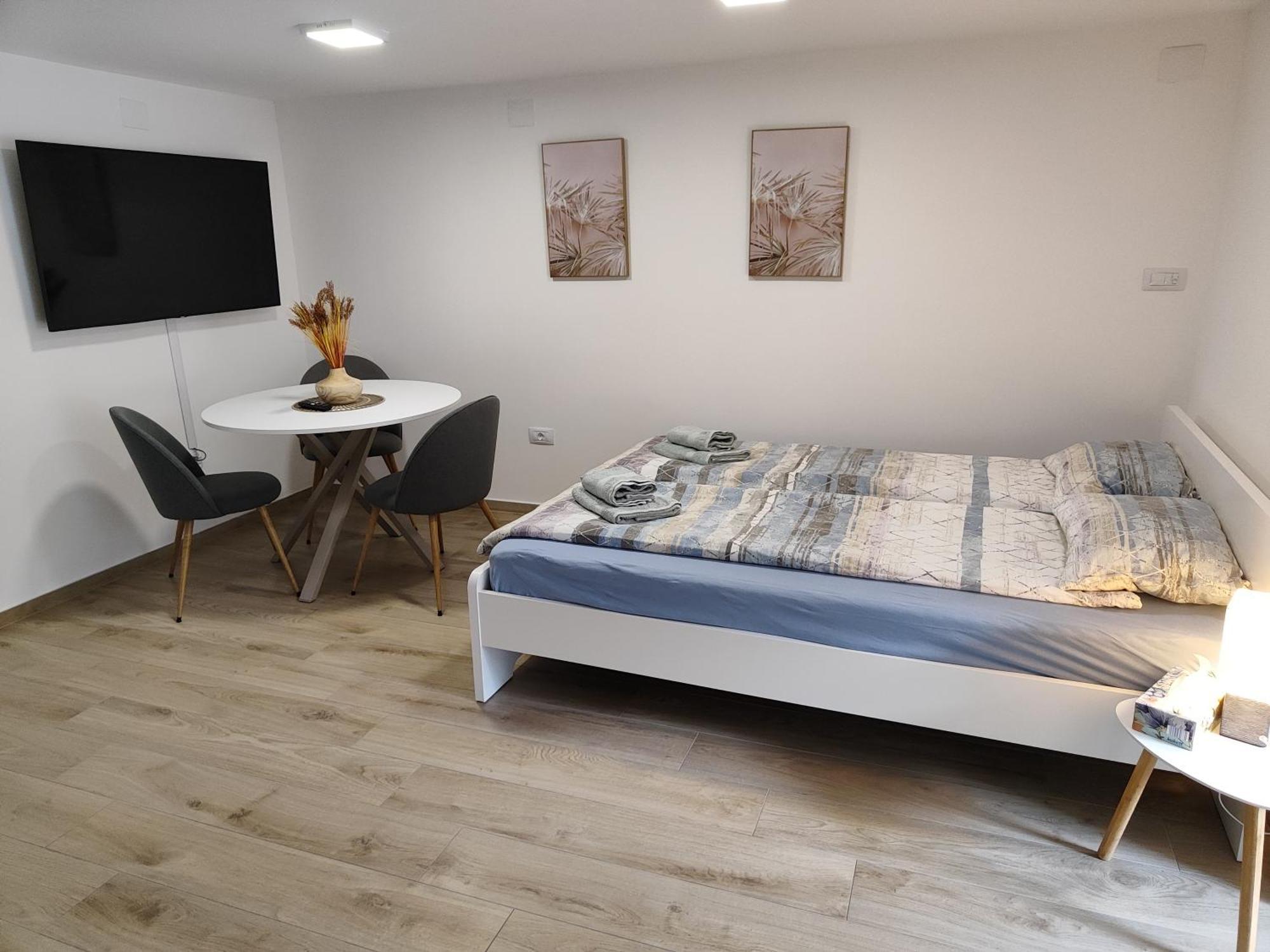 Studio Hisa Spuntar Bovec Esterno foto